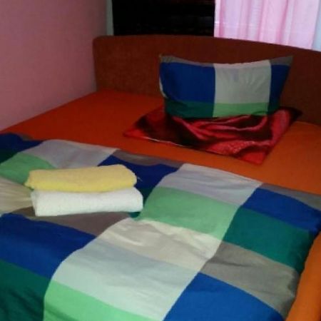 ميونيخ Schohne Zimmer Mit Doppelbet المظهر الخارجي الصورة